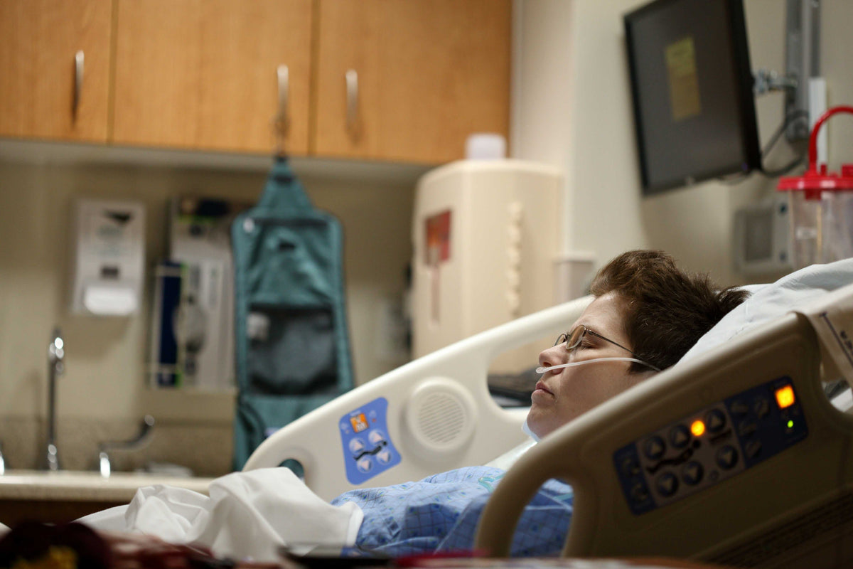caring for your cat after surgery
